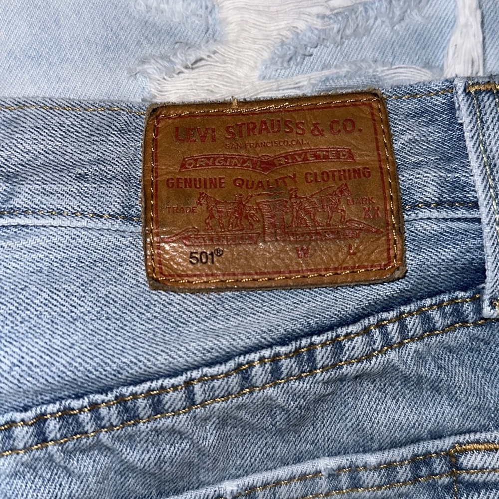 Levi’s shorts 26
